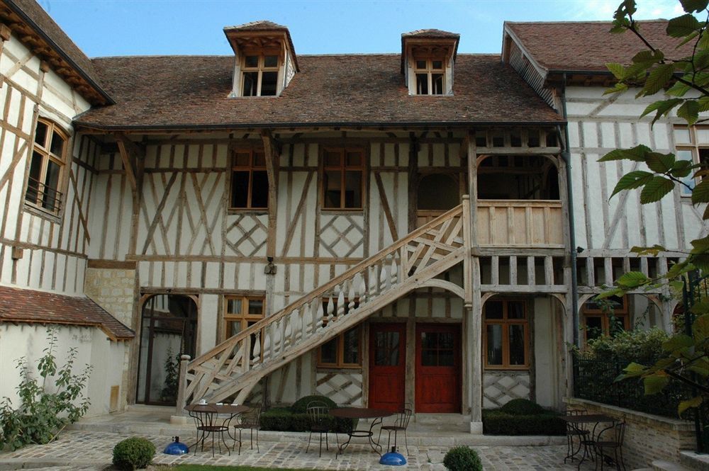 La Maison De Rhodes Hotel & Spa Troyes Buitenkant foto