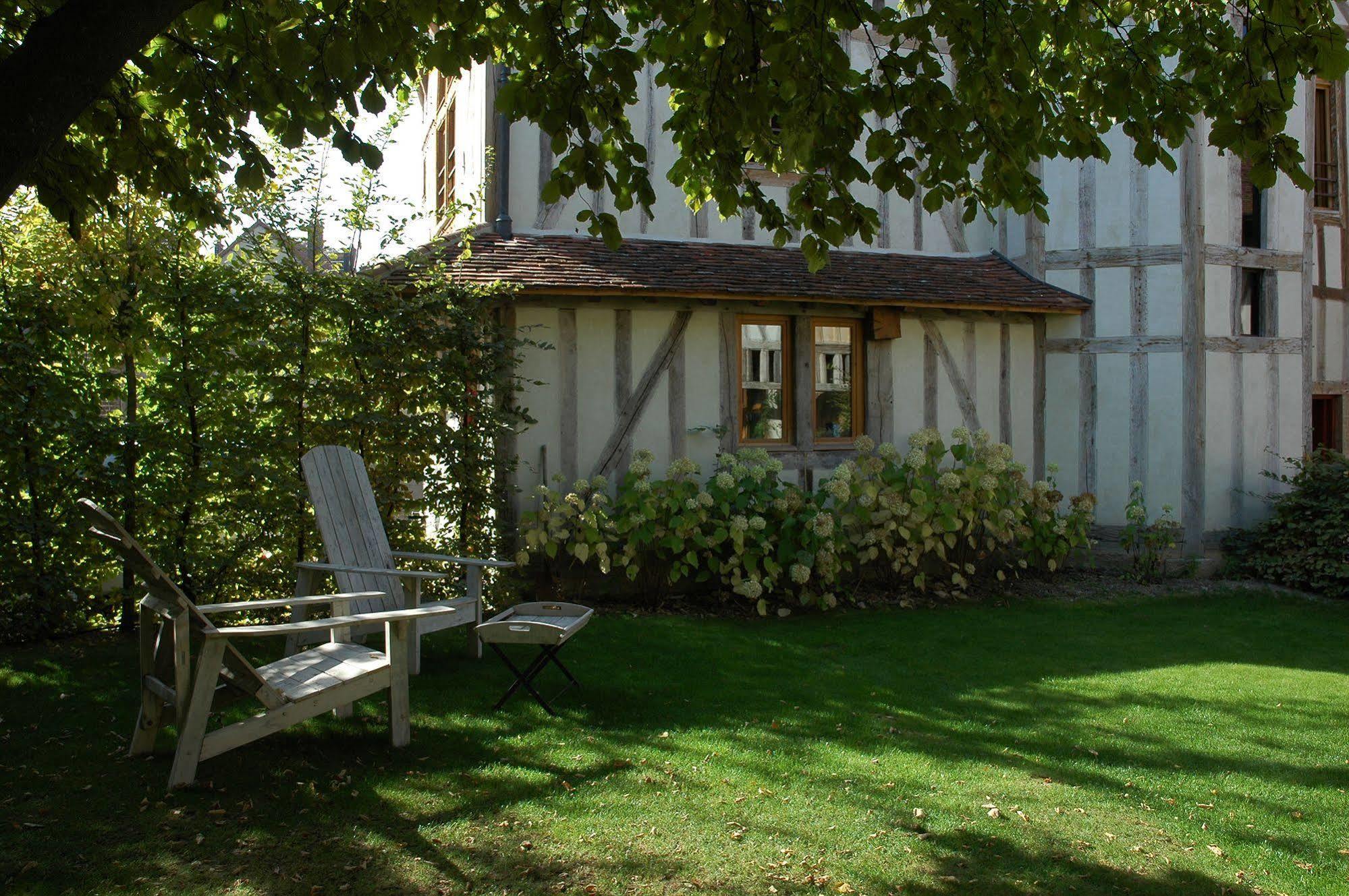 La Maison De Rhodes Hotel & Spa Troyes Buitenkant foto